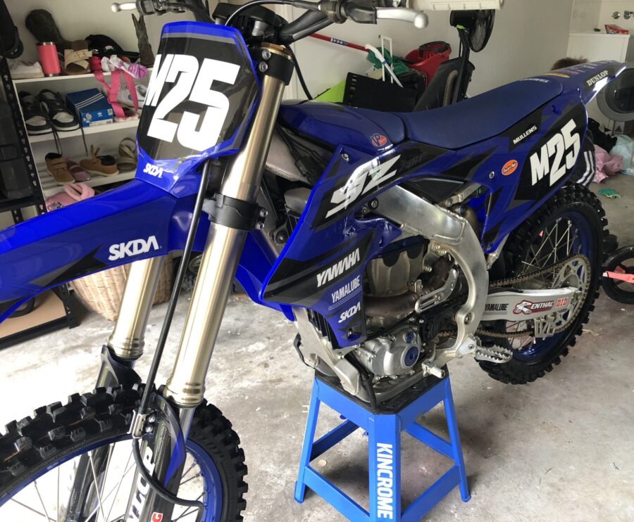 Brisbane Mobile Motorcross decal installers